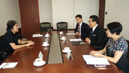 ACC Secretary-General Yang Xiuping Met with the Secretary for Commerce and Economic Development Bureau of the Government of the Hong Kong Special Administrative Region